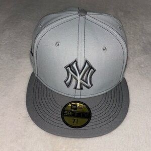 Yankees fitted cap